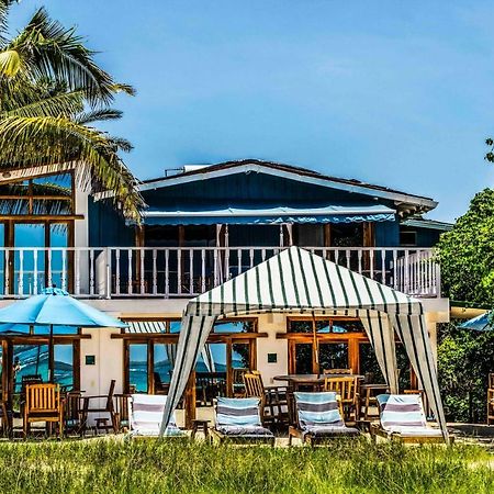 The Isabela Beach House Puerto Villamil Exteriör bild